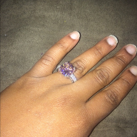 Pink CZ Diamond Ring - Picture 4 of 8